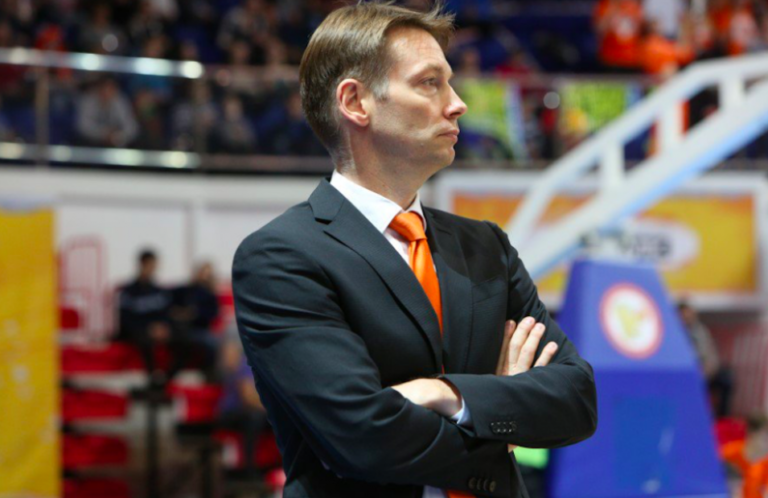 Chicago Sky hires Olaf Lange as assistant coach | Beyond The W